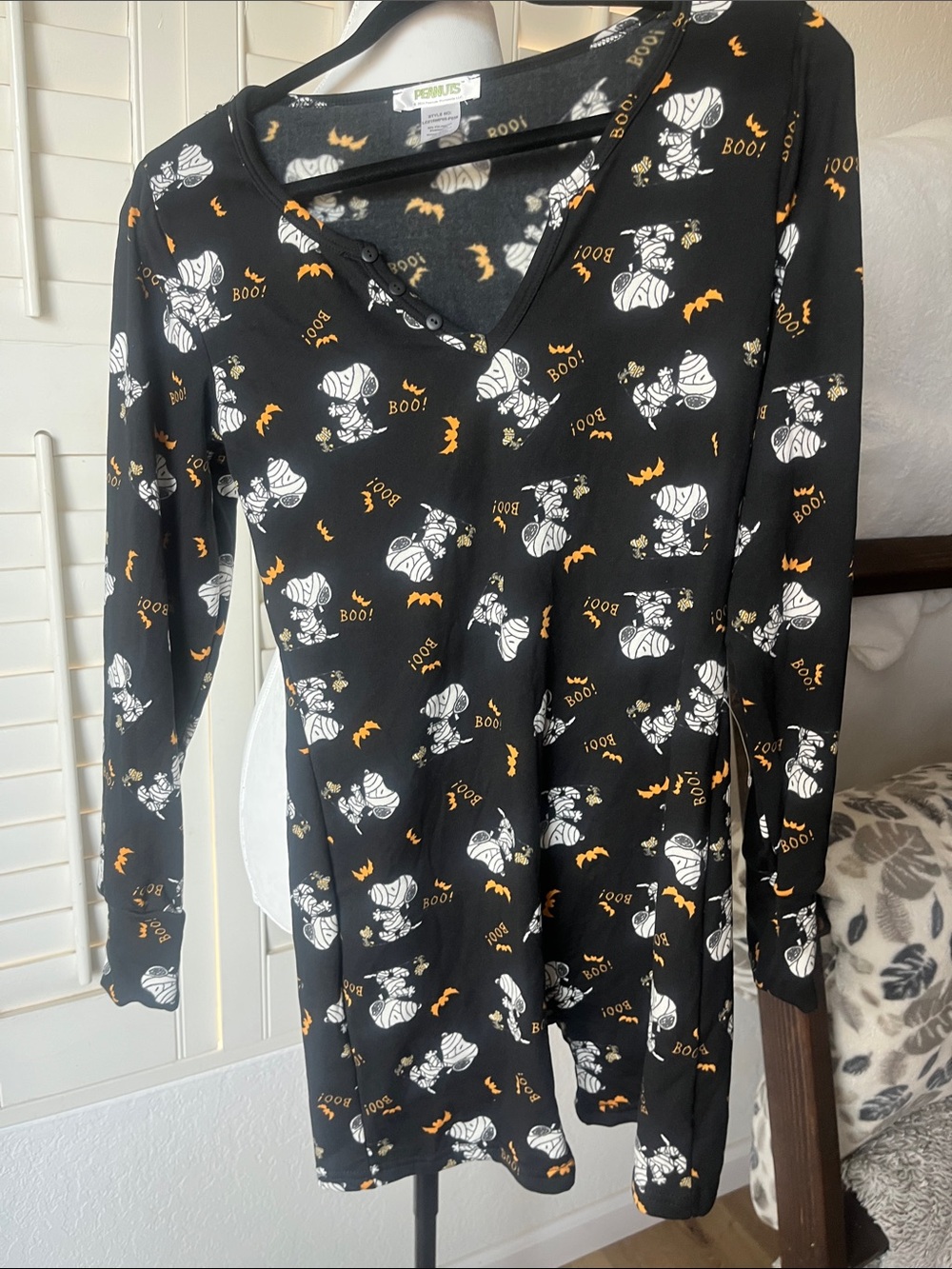 Peanuts Snoopy Halloween Pajama Romper | Size Medium